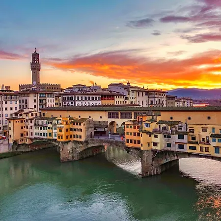 Ponte Vecchio View Luxury شقة فلورنس